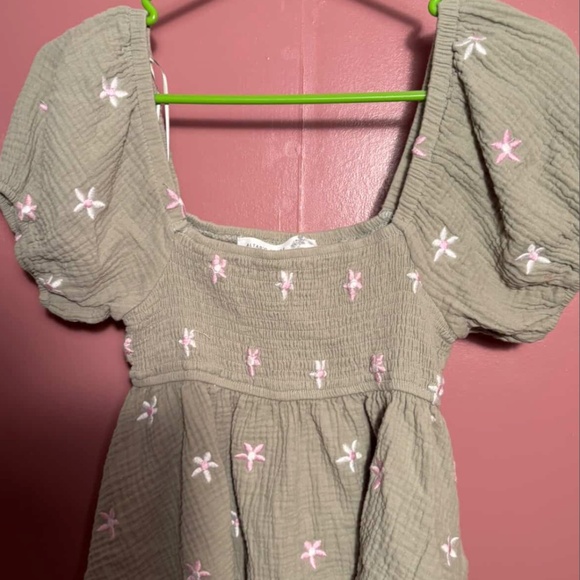 Altar’d State Olivia Flower Embroidered Babydoll Top – Size Small - Picture 3 of 5